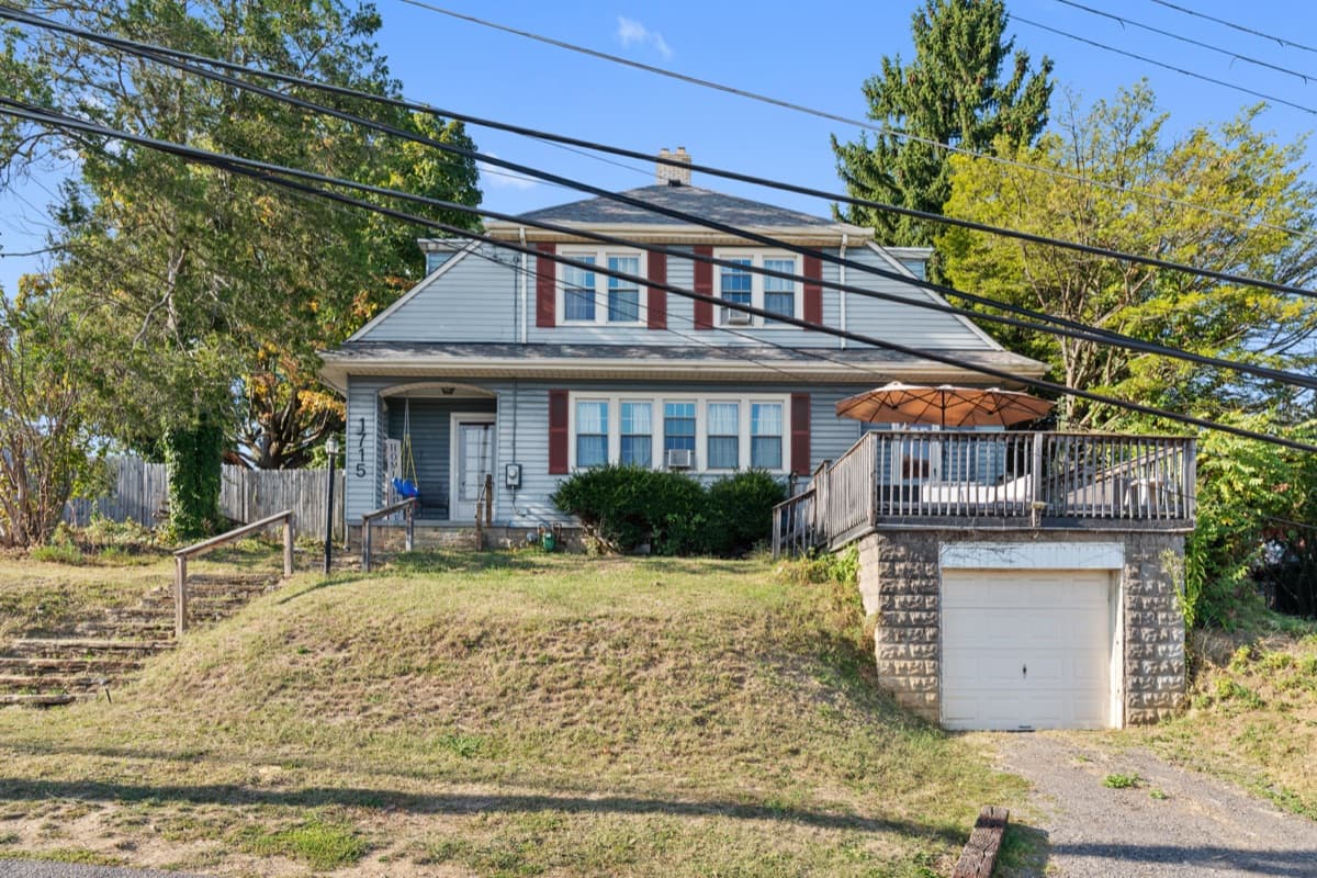 Property transformation - Professional staging - Before
